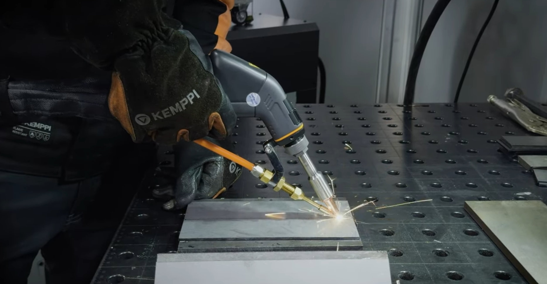 Předvedení nového zařízení firmy KEMPPI.